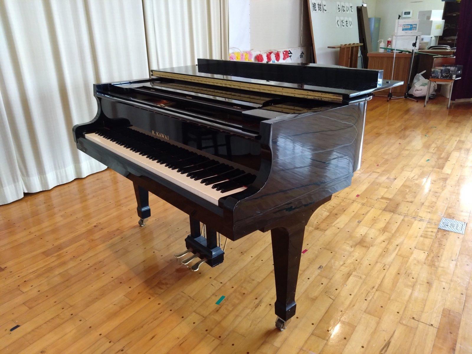KAWAI グランドピアノ RX-2