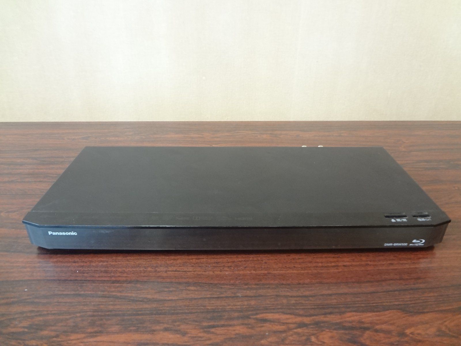 パナソニック製のブルーレイディスクレコーダー「DIGA(ディーガ)」DMR-BRW500