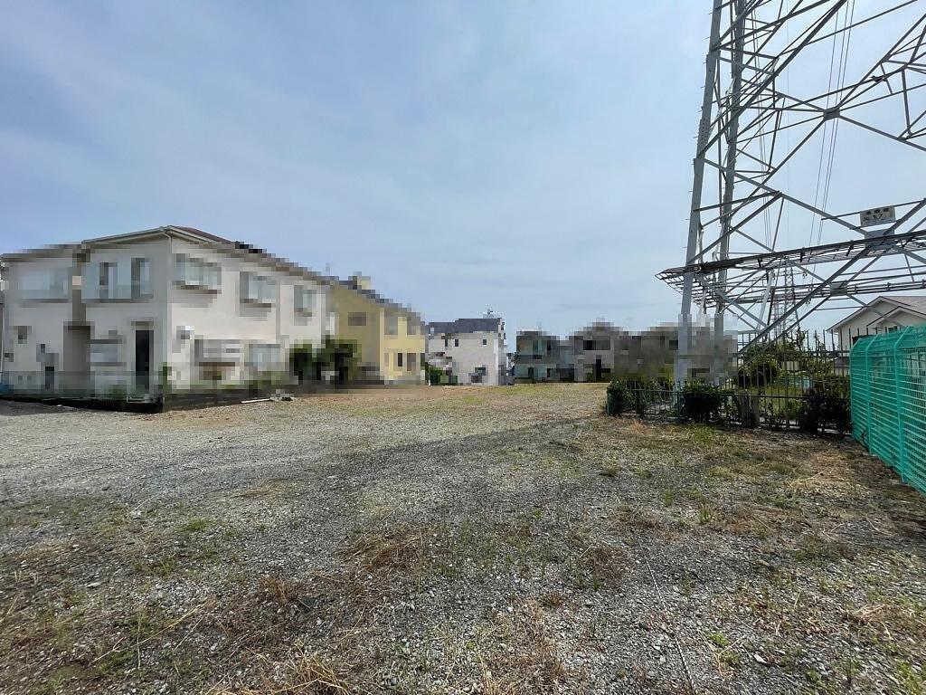 土地【神奈川県寒川町宮山33番2,35番3,35番9(3筆) 1,081.59㎡】