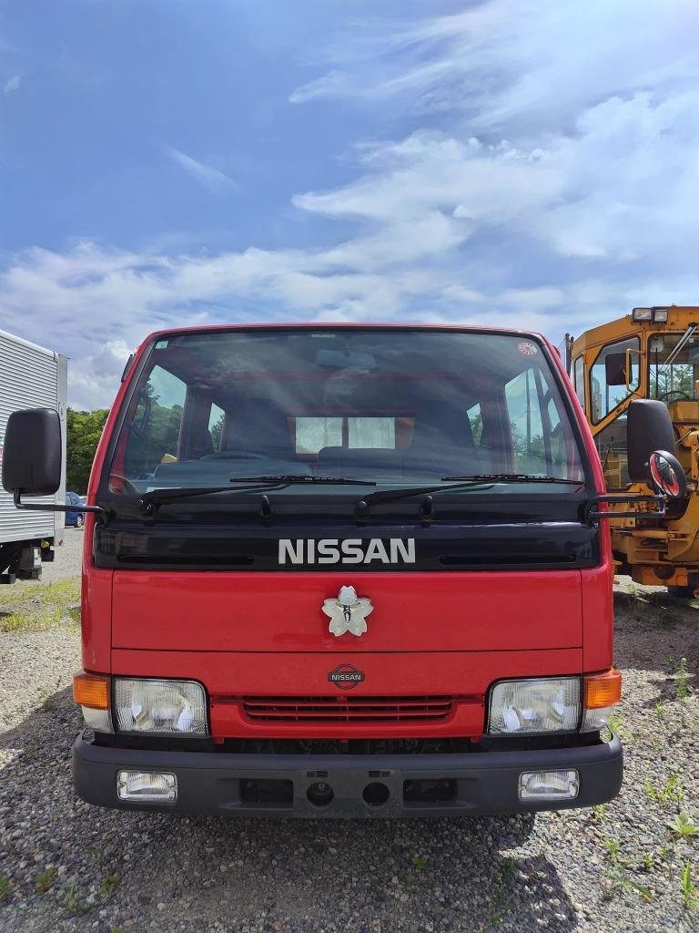 特種普通自動車 消防車(ニッサン)