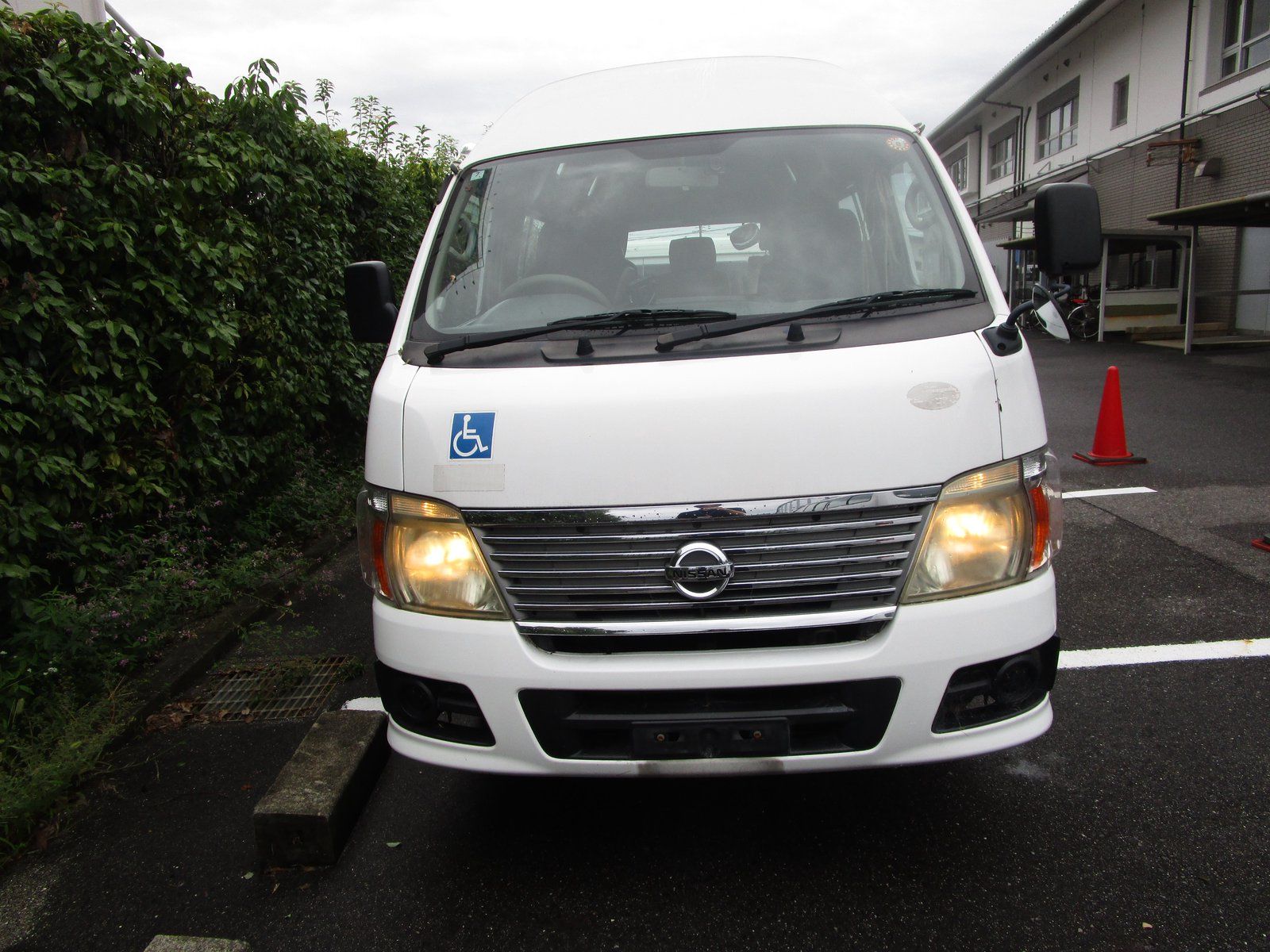 物件1 ニッサン キャラバン (車いす移動車)