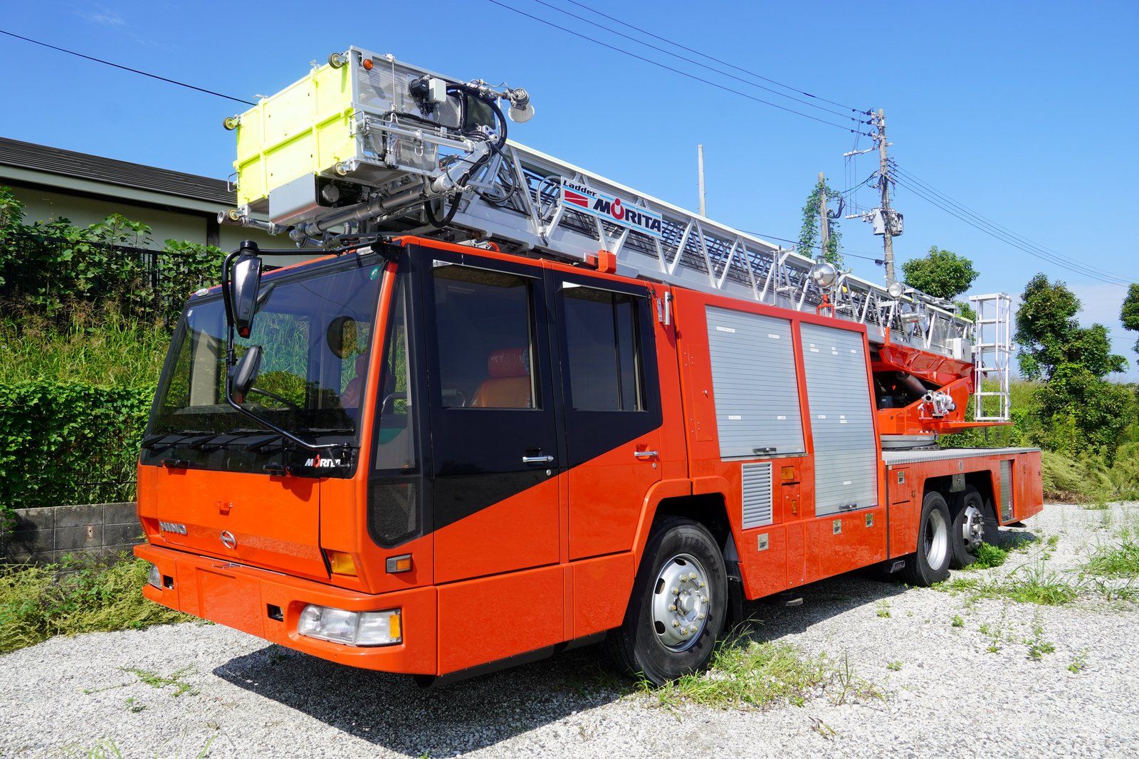はしご車_日野 初度登録平成11年2月 一時抹消登録済
