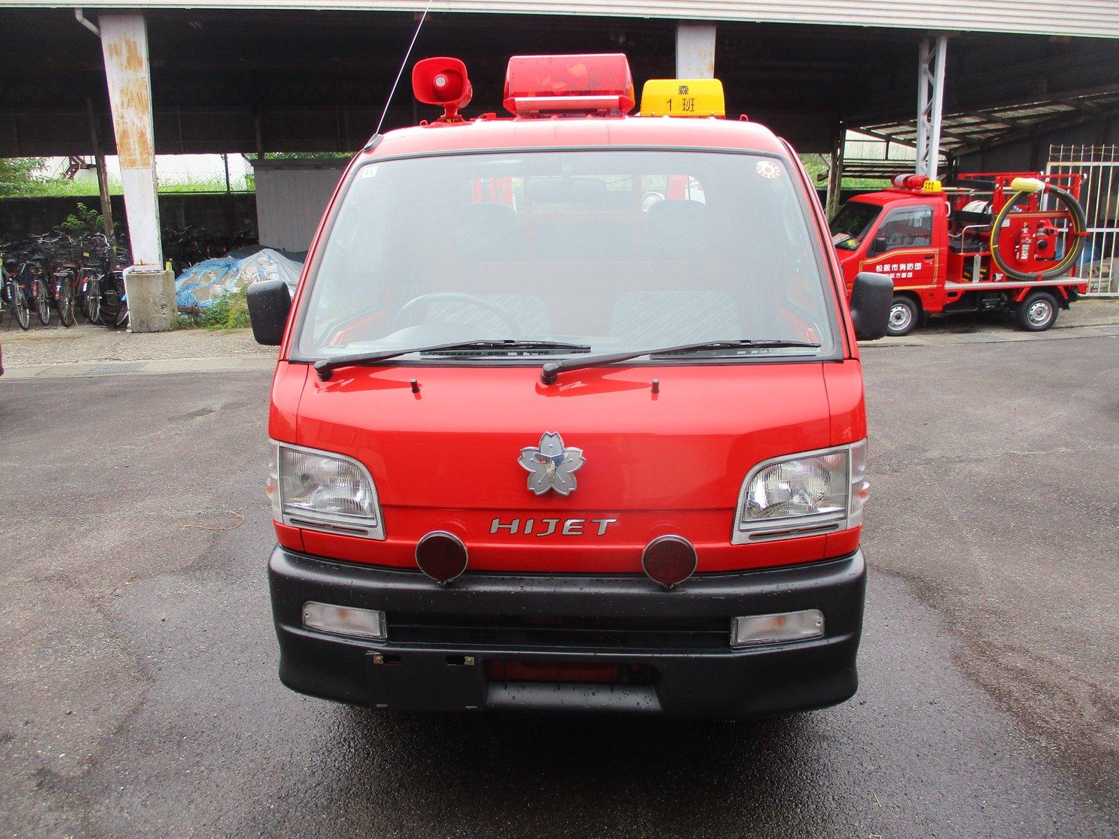②ダイハツ ハイゼット 平成13年式(消防団積載車)
